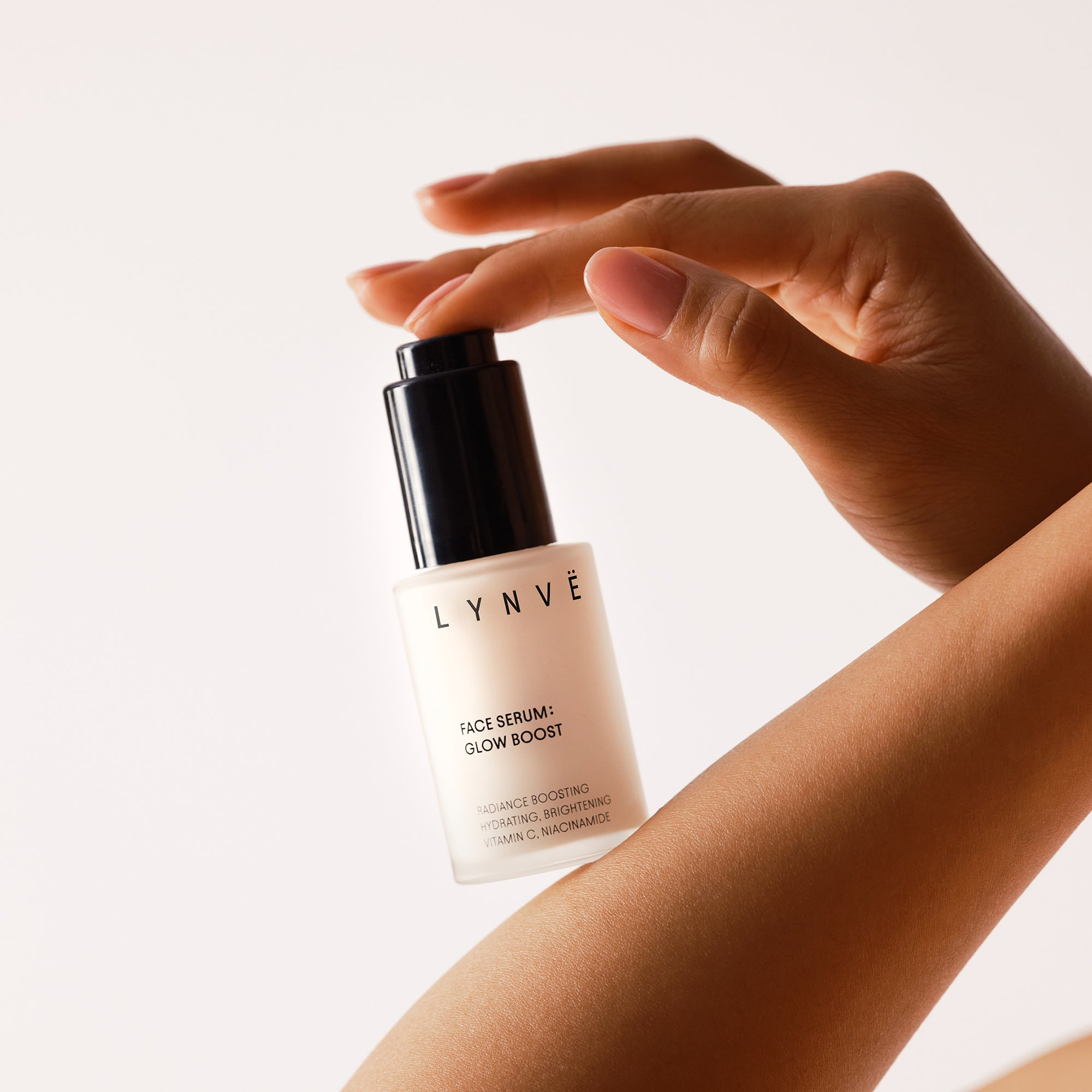 LYNVË GLOW BOOST Serum rozświetlające 30 ml #3