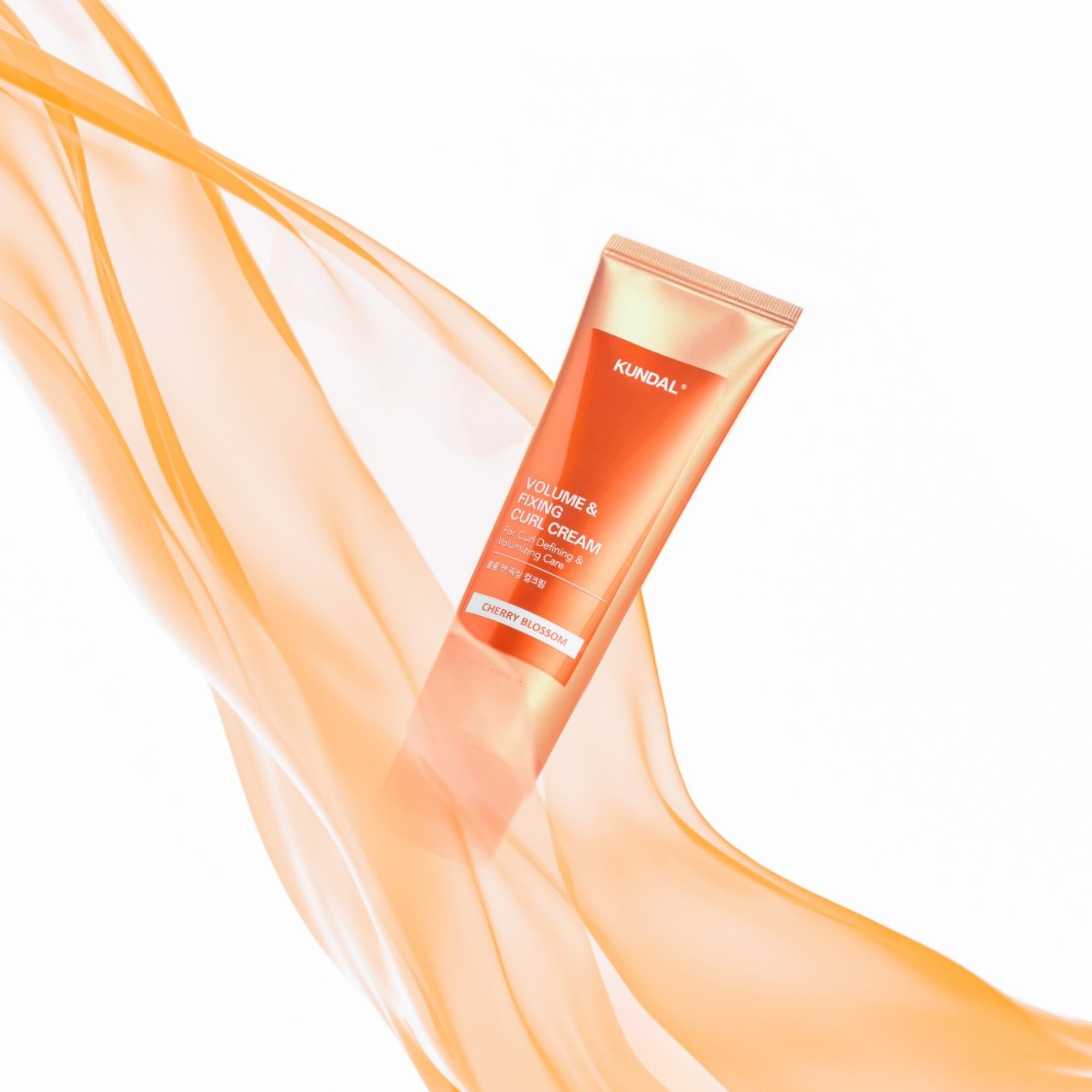 KUNDAL VOLUME & FIXING CURL CREAM Krem zwiększający objętość i podkreślający skręt loków Weddling Bouget 130 ml #3