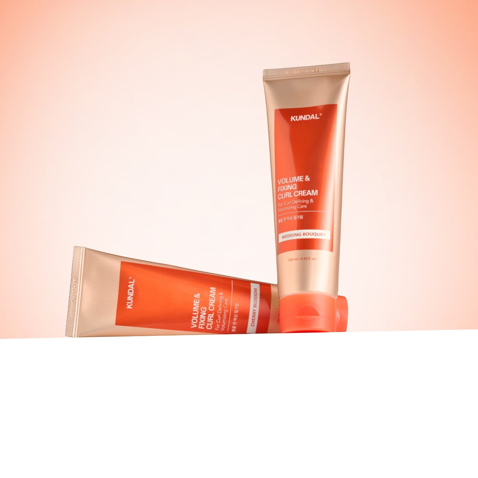 KUNDAL VOLUME & FIXING CURL CREAM Krem zwiększający objętość i podkreślający skręt loków Weddling Bouget 130 ml #4