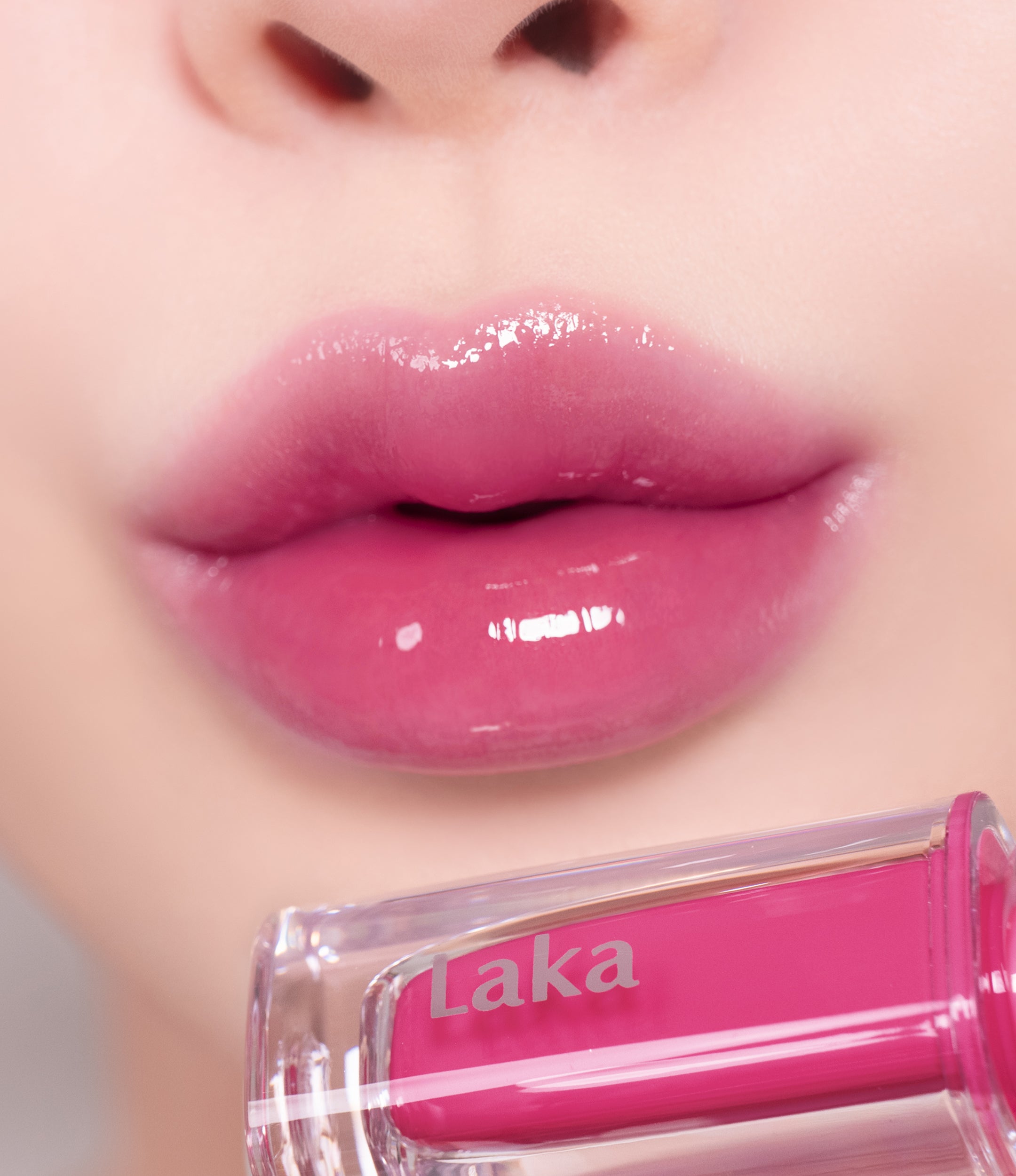 LAKA MAXI GLAYER TINT Lesklý odstín na rty s efektem vrstveného lesku 3,8 g #5