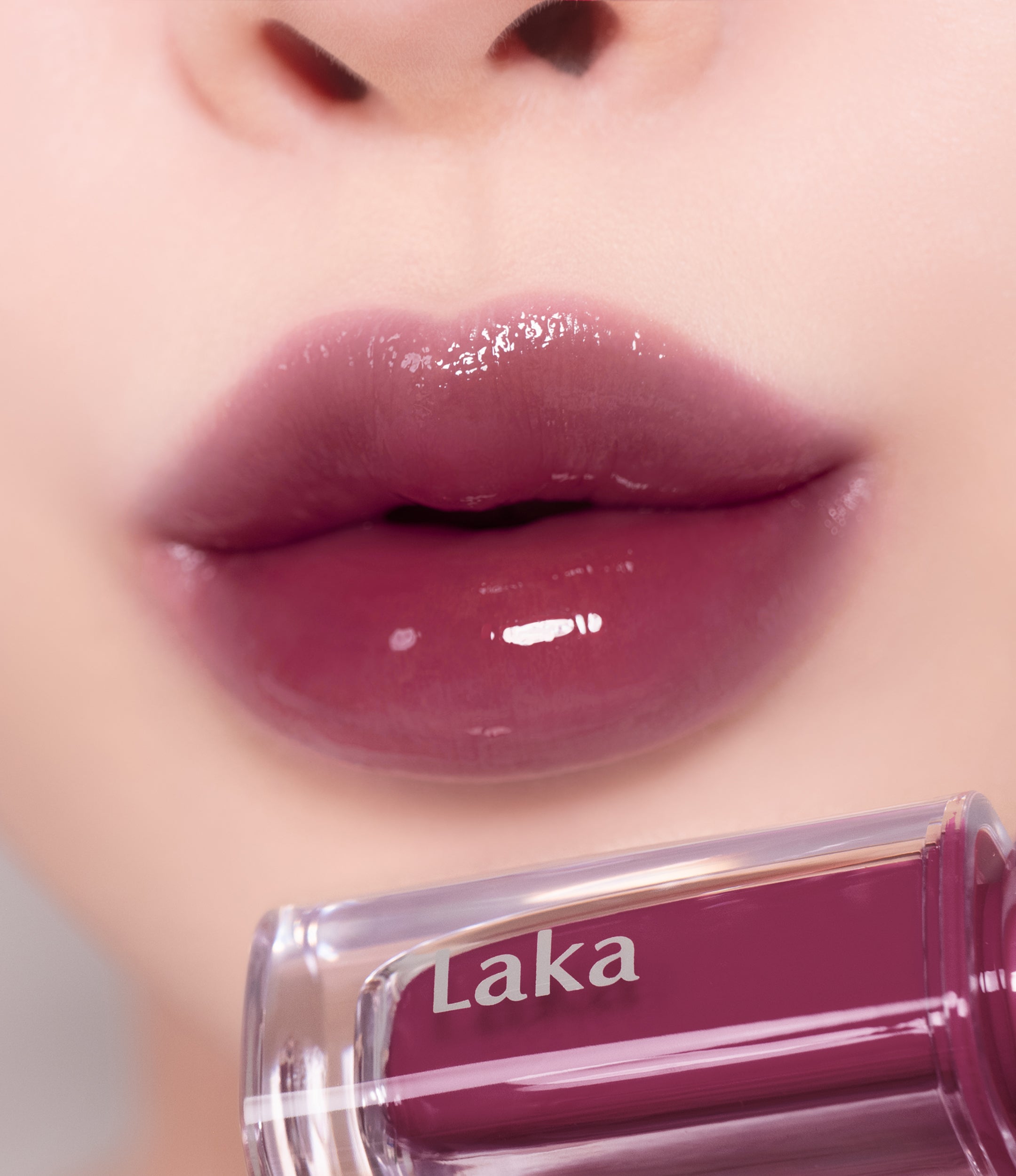 LAKA MAXI GLAYER TINT Lesklý odstín na rty s efektem vrstveného lesku 3,8 g #3