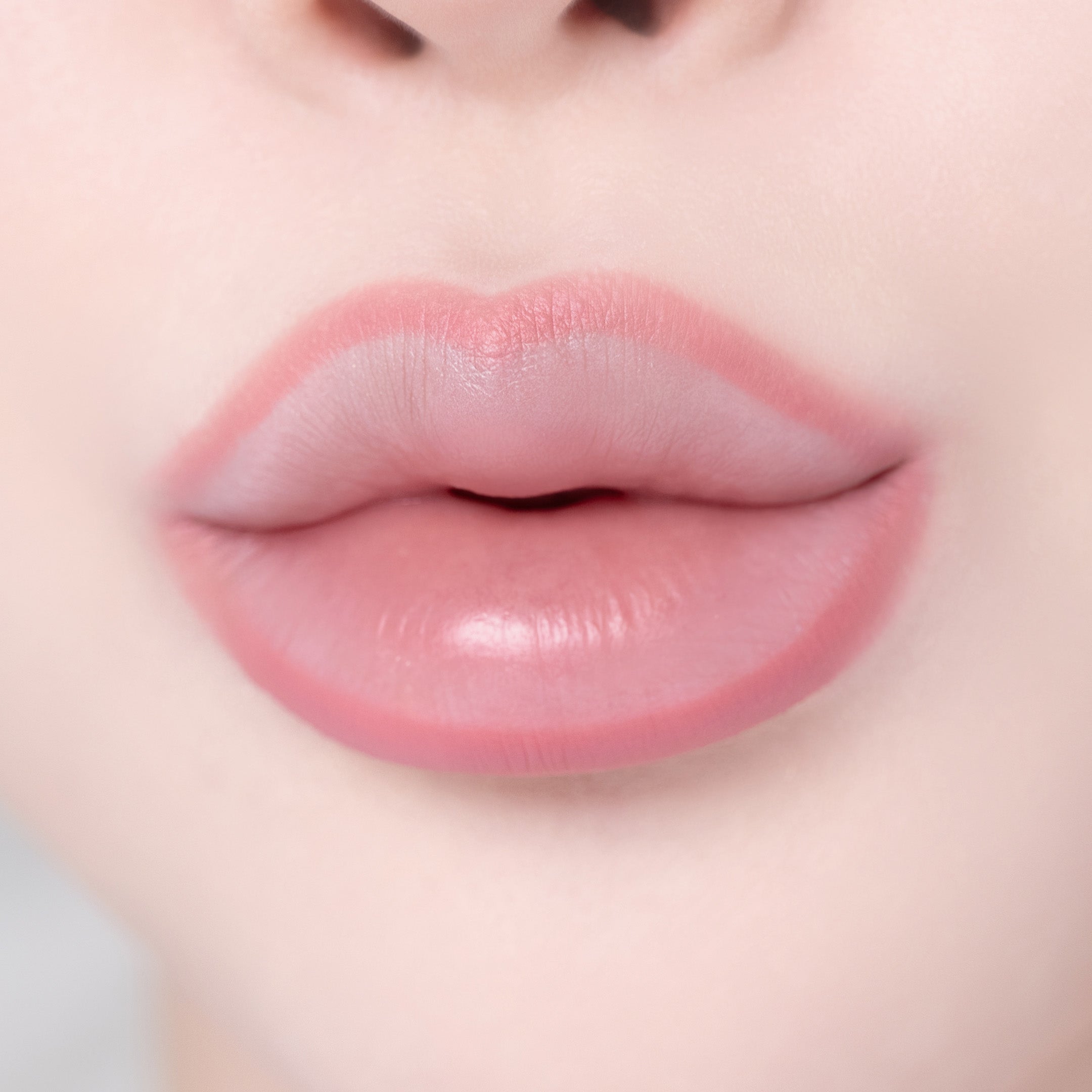 LAKA STAIN LIP LINER Tužka na rty s přirozeně zafixovaným barevným efektem 0,7g #4