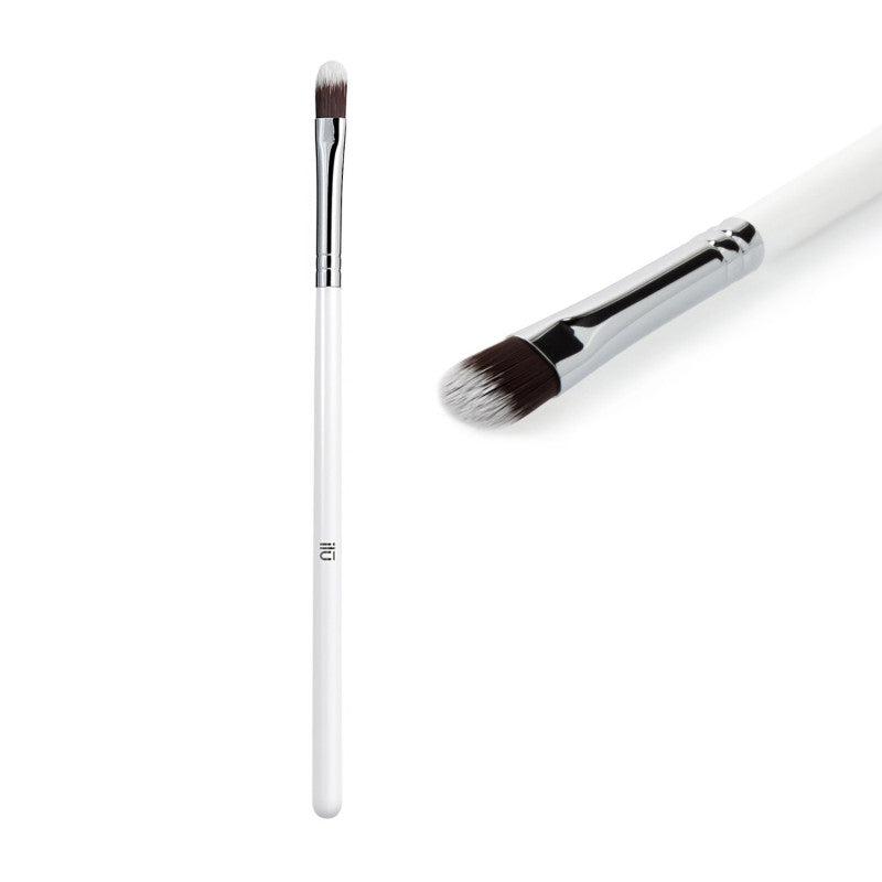 ilū 121 Präzis Concealer Pinsel #4