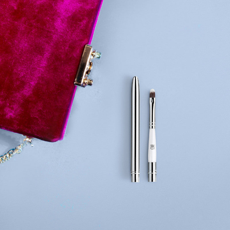 ilū 521 Pennello Labbra #5