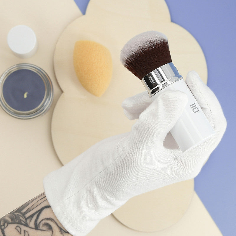 ilū Less Is More – 2-częściowy zestaw: pędzel do pudru i gąbka do oczyszczania twarzy #5