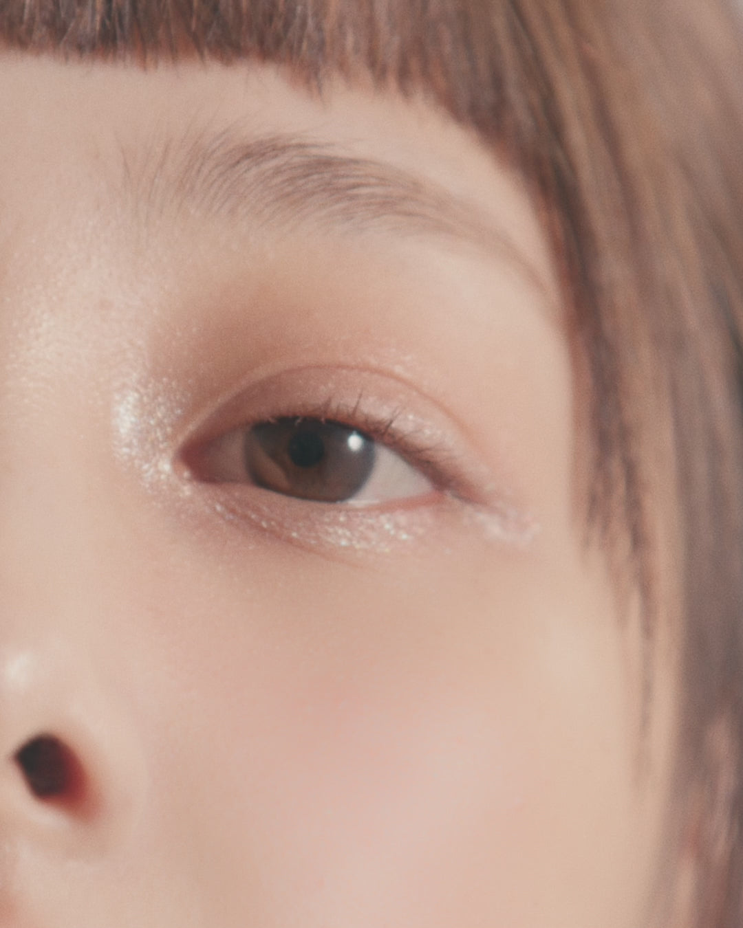 UNLEASHIA PRETTY EASY GLITTER Brokatowa kredka do oczu 0,7 g #6